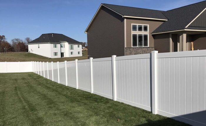 White Vinyl Privacy Fence Minnesota 12